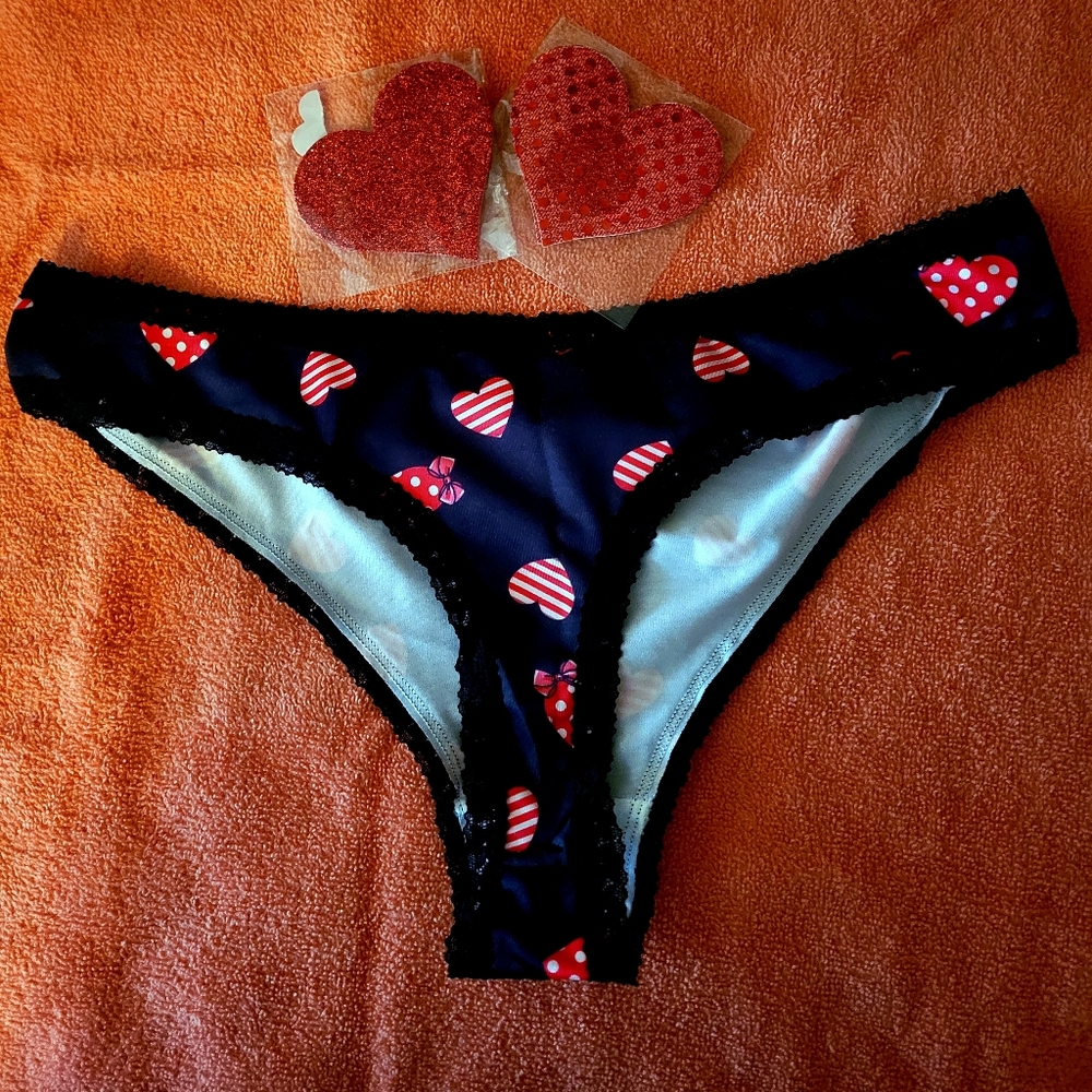 Heart Patterned Black and Red Lace Trim Panties